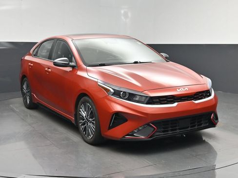 Certified 2022 Kia Forte GT-Line w/ GT-Line Premium Package FWD image 8