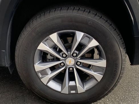 Used 2025 Chevrolet Equinox LT image 29