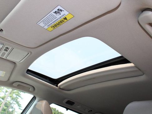 Used 2015 Honda Odyssey EX-L image 17