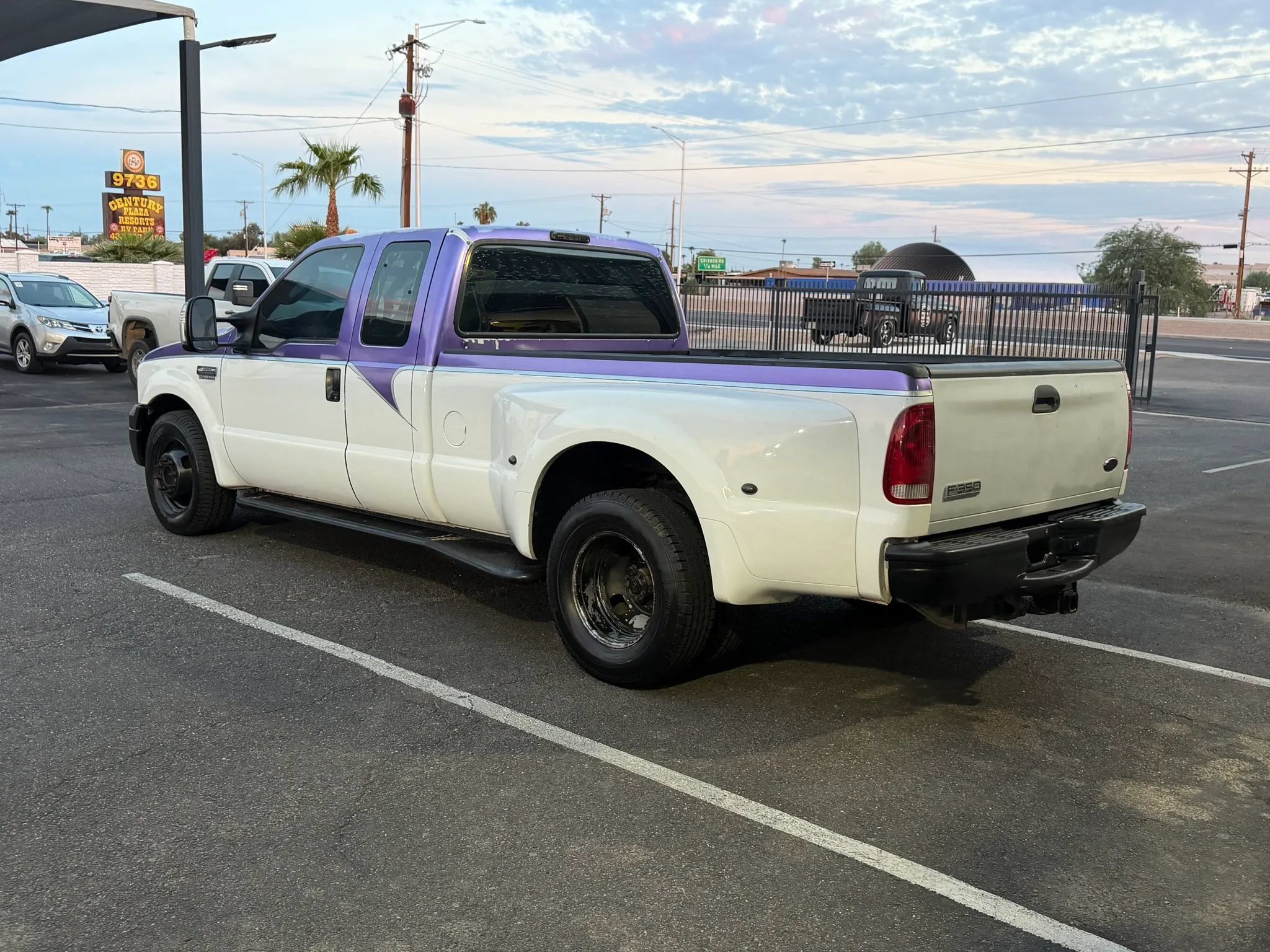 Used 2007 Ford F350 XL RWD image 4