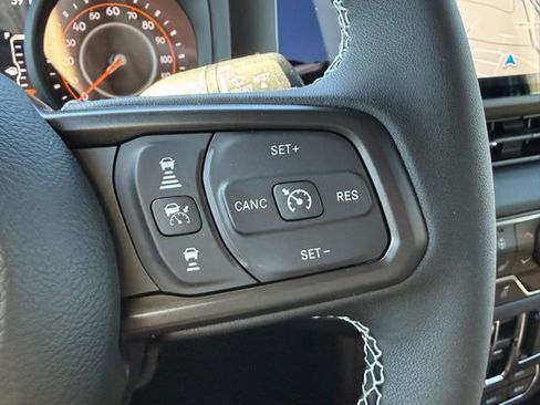 New 2025 Jeep Wrangler Unlimited Rubicon w/ Steel Bumper Group image 16