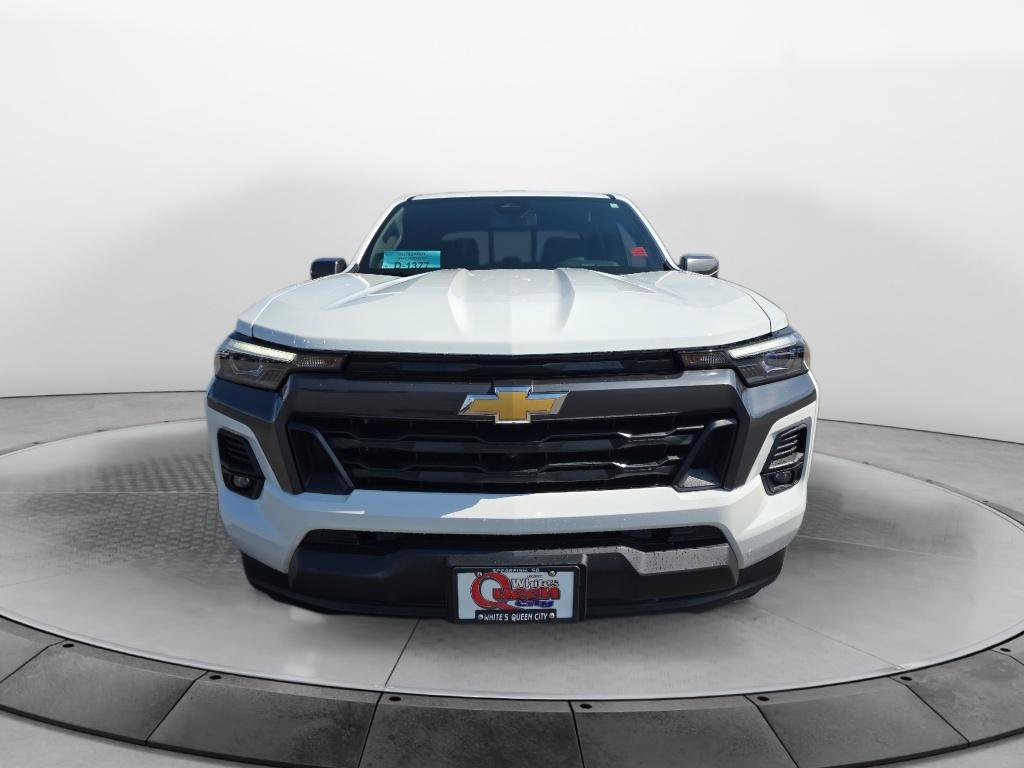 New 2026 Chevrolet Colorado LT w/ LT Convenience Package AWD/4WD image 8