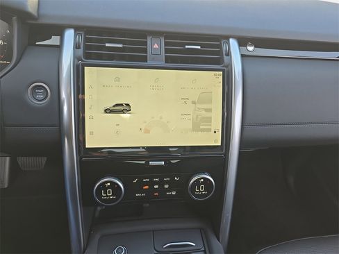New 2025 Land Rover Discovery S image 22