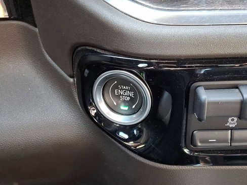 Used 2024 Chevrolet Silverado 2500 LTZ w/ LTZ Convenience Package image 22