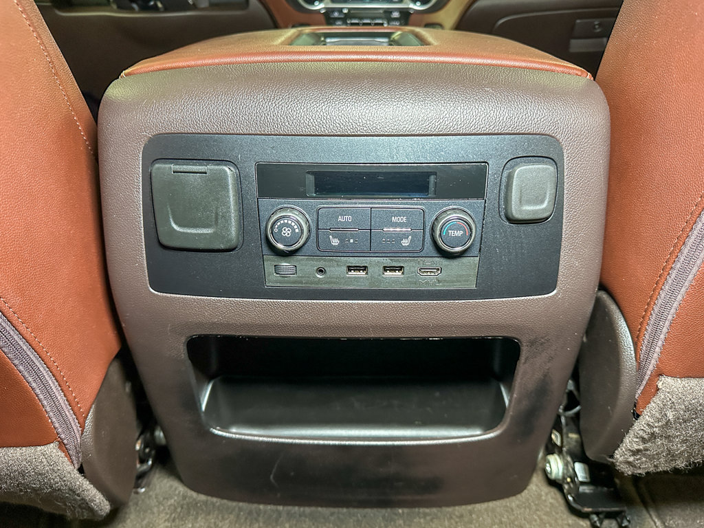 Used 2018 Chevrolet Tahoe Premier AWD/4WD image 29