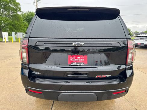 Used 2024 Chevrolet Tahoe RST w/ Luxury Package AWD/4WD image 4