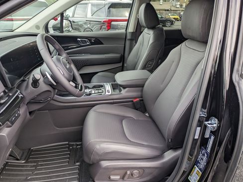 New 2025 Kia Carnival SX Prestige image 13