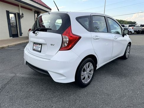 Used 2017 Nissan Versa Note SV FWD image 5
