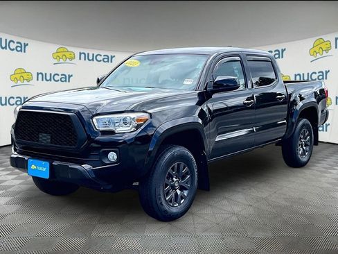 Used 2023 Toyota Tacoma SR5 AWD/4WD image 3