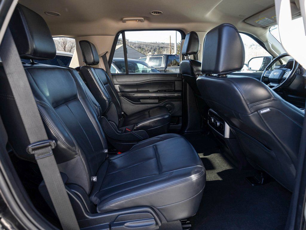 Used 2024 Ford Expedition XLT AWD/4WD image 24