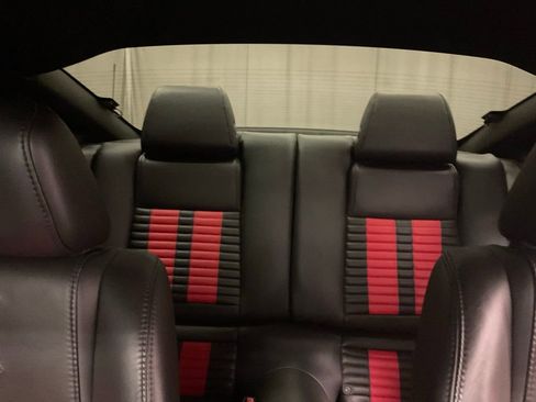 Used 2011 Ford Mustang Shelby GT500 w/ SVT Performance Pkg image 16