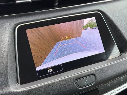 Used 2023 Cadillac XT4 Premium Luxury FWD image 9
