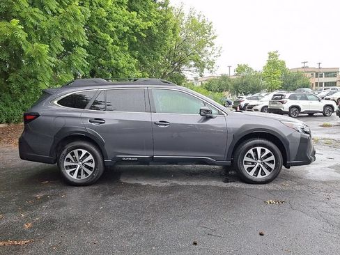 Certified 2025 Subaru Outback Premium AWD/4WD image 11