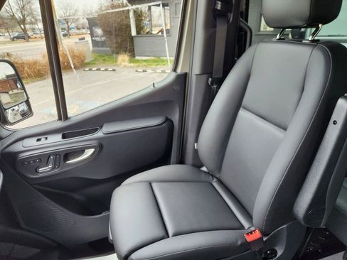Used 2026 Mercedes-Benz Sprinter 2500 image 29