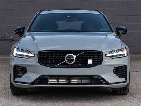 Used 2023 Volvo V60 T8 Polestar AWD/4WD image 3