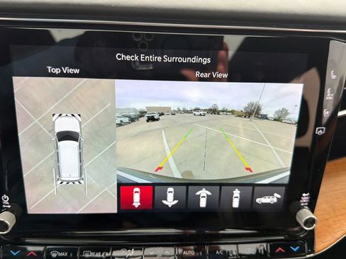 Used 2022 Jeep Grand Wagoneer Series III AWD/4WD image 32