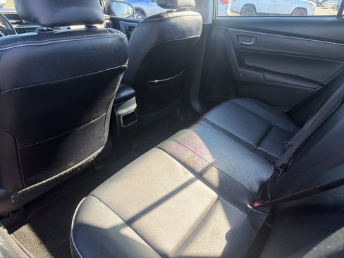 Used 2018 Toyota Corolla L image 18