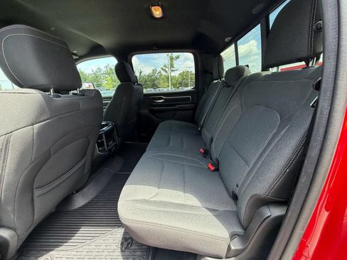 Used 2019 RAM 1500 Big Horn AWD/4WD image 12