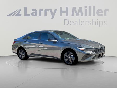 New 2026 Hyundai Elantra SEL Sport Premium FWD image 10