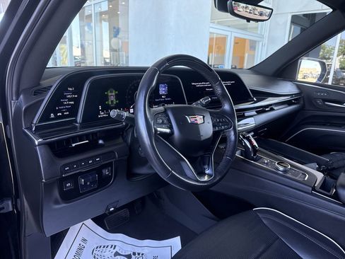 Used 2024 Cadillac Escalade Sport AWD/4WD image 9