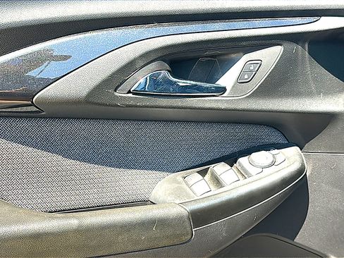 Used 2022 Chevrolet TrailBlazer LT FWD image 9
