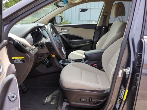 Used 2017 Hyundai Santa Fe Sport FWD image 7
