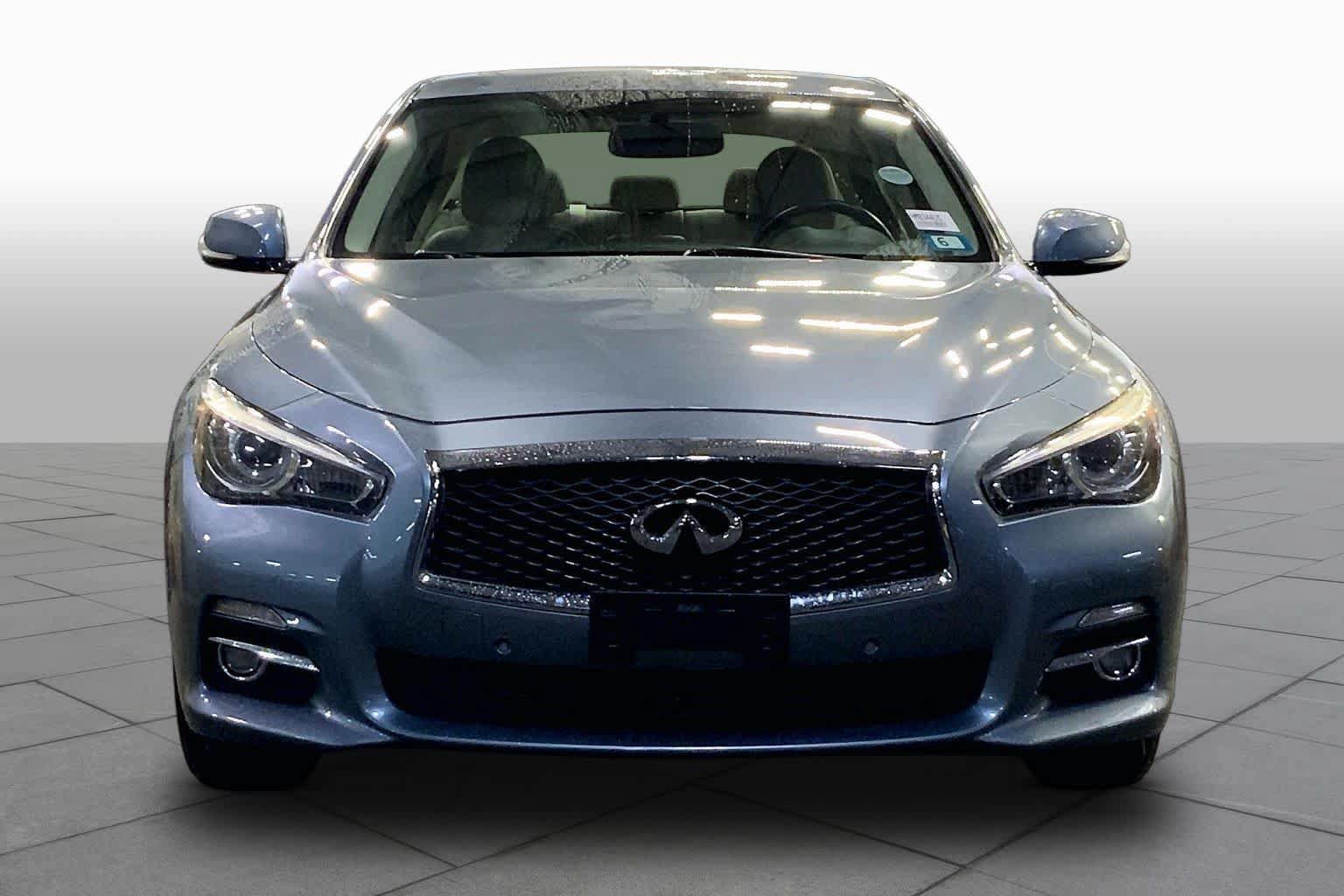 Used 2017 INFINITI Q50 3.0t Premium w/ Driver Assistance Package AWD/4WD image 4