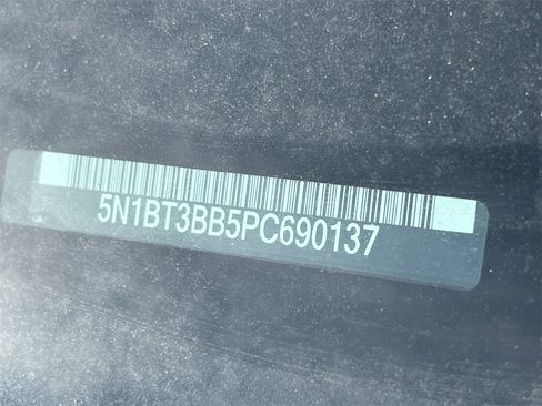 Certified 2023 Nissan Rogue SV w/ SV Premium Package image 13