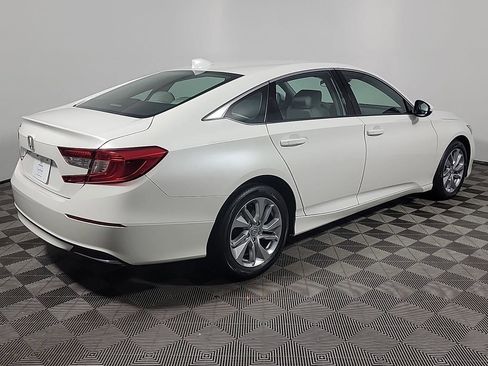 Certified 2020 Honda Accord LX image 4