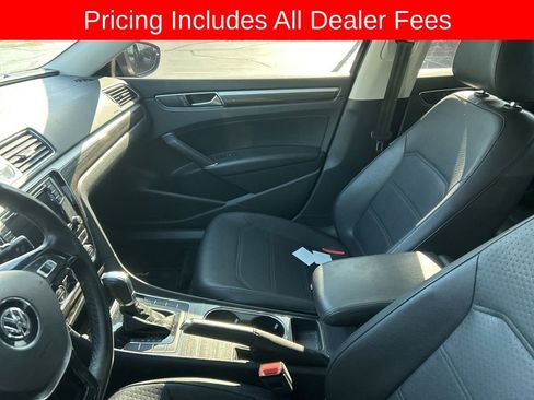 Used 2016 Volkswagen Passat 1.8T SE w/ Lighting Package (P06) FWD image 10