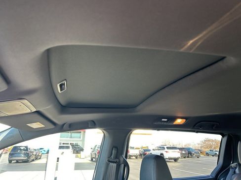 Used 2025 Honda Odyssey Sport-L image 6