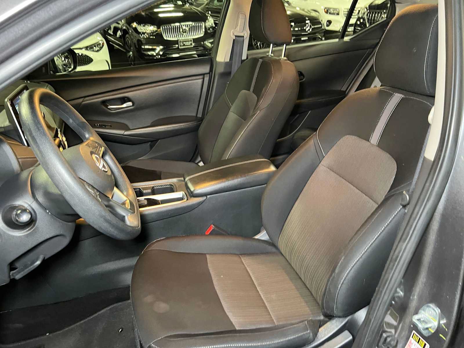 Used 2024 Nissan Sentra SV FWD image 23