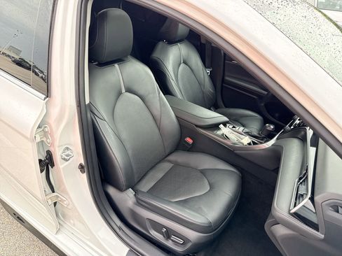 Certified 2021 Toyota Camry XSE FWD image 25