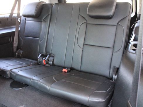 Used 2020 GMC Yukon XL SLT AWD/4WD image 15