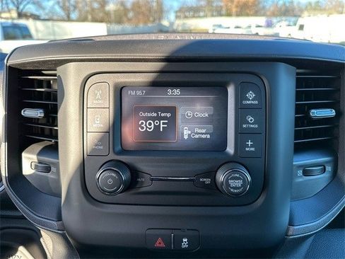 Used 2024 RAM 2500 Tradesman w/ Chrome Appearance Group image 25