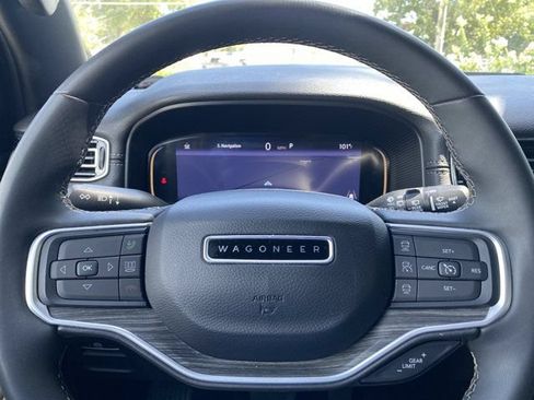 Used 2024 Jeep Wagoneer Series II w/ Flexible Seating Group RWD image 31