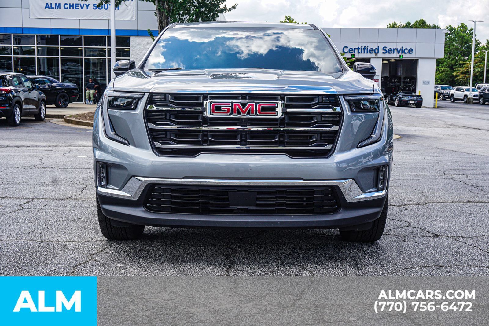 Used 2024 GMC Acadia Elevation w/ Luxury Package FWD image 11
