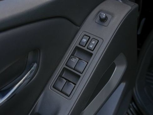 Used 2022 Nissan Frontier SV RWD image 22