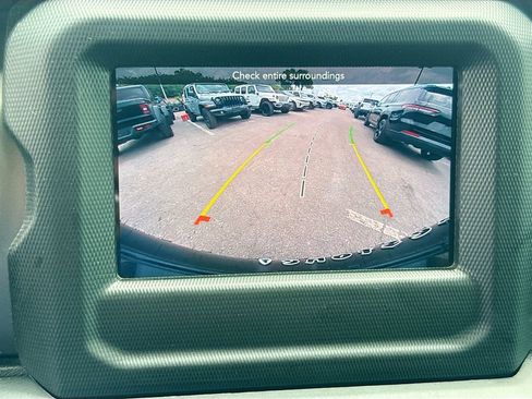 Used 2022 Jeep Wrangler Sport AWD/4WD image 14