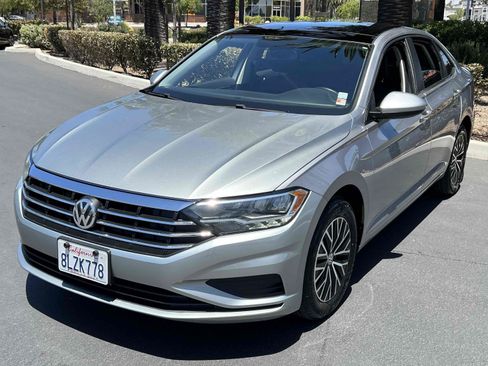 Used 2021 Volkswagen Jetta SE FWD image 20