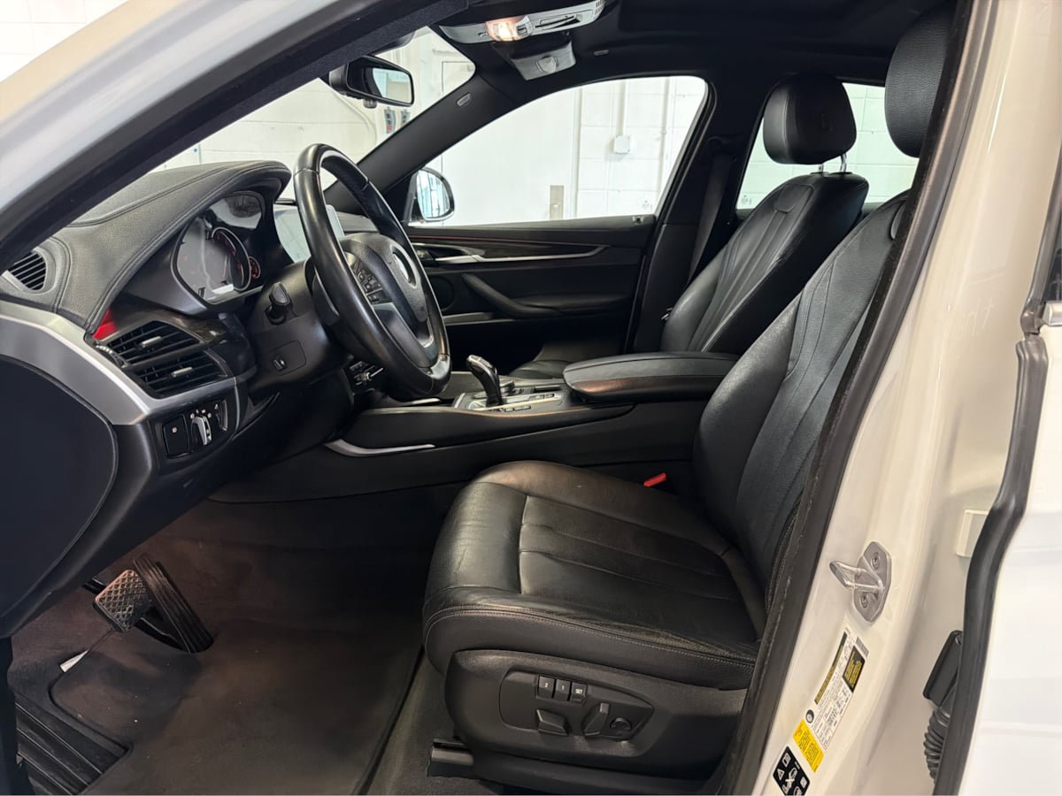 Used 2019 BMW X6 xDrive35i w/ Convenience Package AWD/4WD image 9