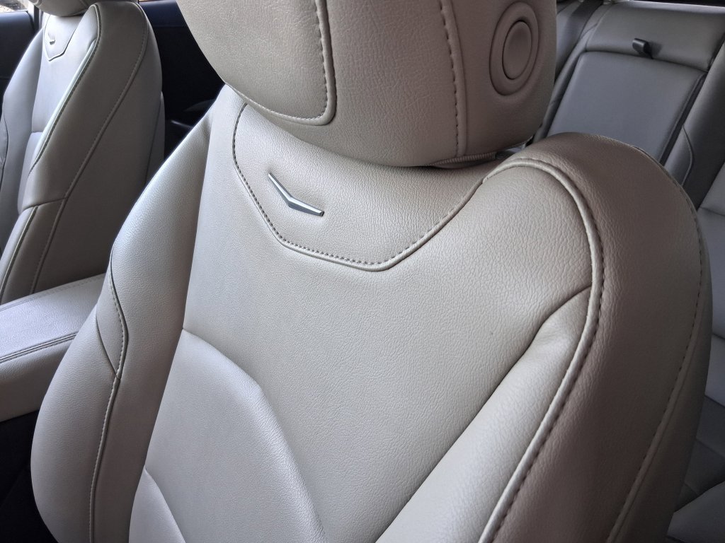 Used 2023 Cadillac XT4 Luxury FWD image 18