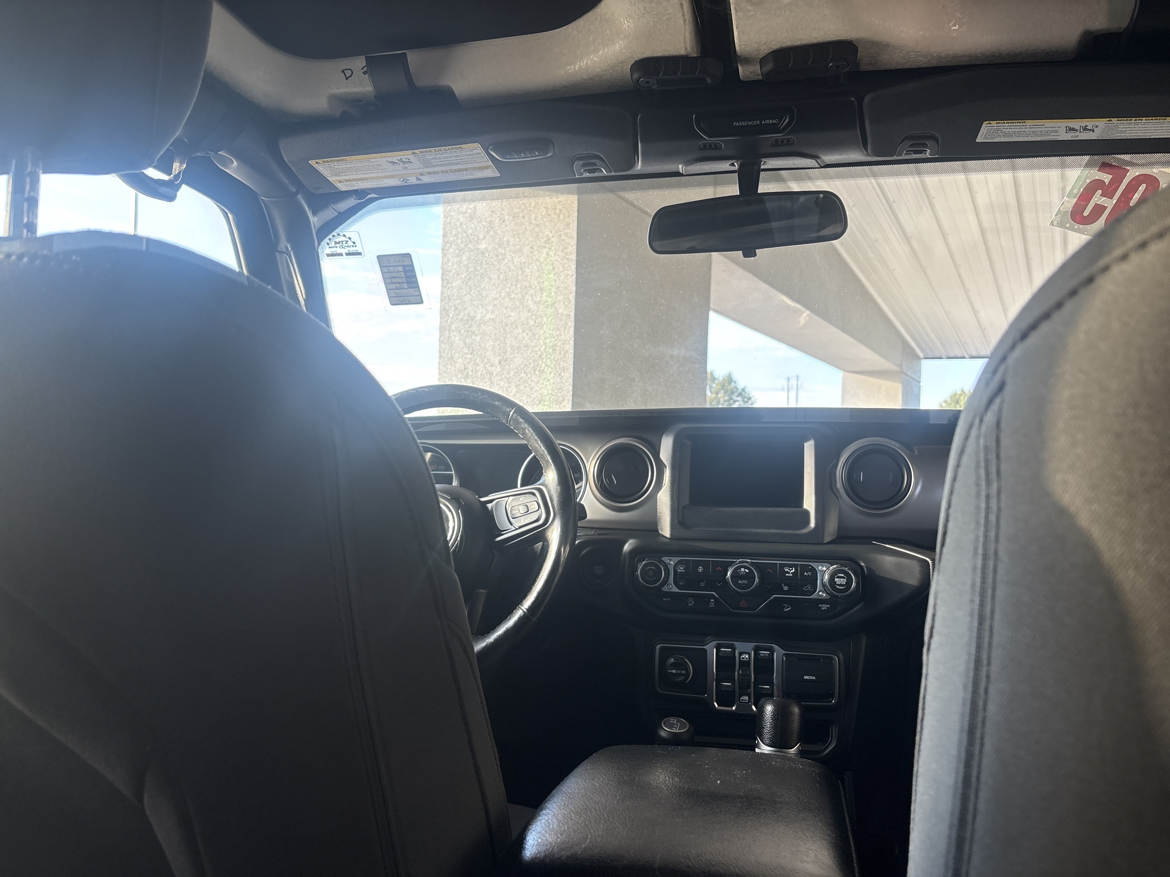 Used 2018 Jeep Wrangler Unlimited Sport S AWD/4WD image 10