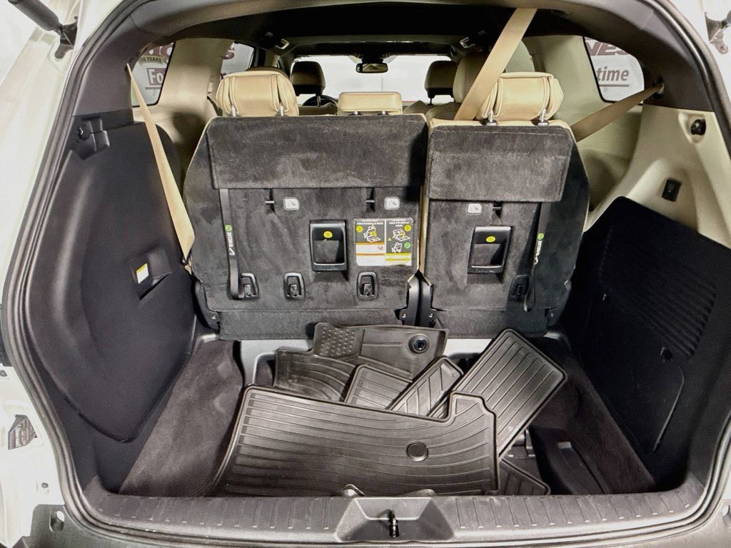 Certified 2022 Toyota Sienna XLE w/ XLE Plus Package FWD image 31