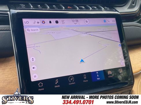 Used 2023 Jeep Grand Cherokee Summit AWD/4WD image 57