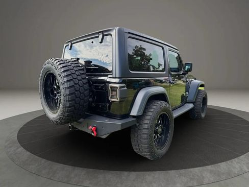 Used 2019 Jeep Wrangler Sport AWD/4WD image 5