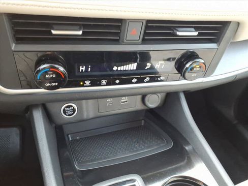 Certified 2023 Nissan Rogue SV image 20