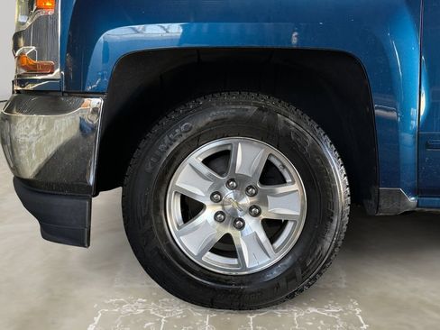 Used 2018 Chevrolet Silverado 1500 LT w/ LT Eassist Package RWD image 14