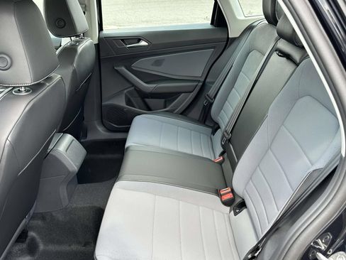 New 2026 Volkswagen Jetta SE FWD image 13