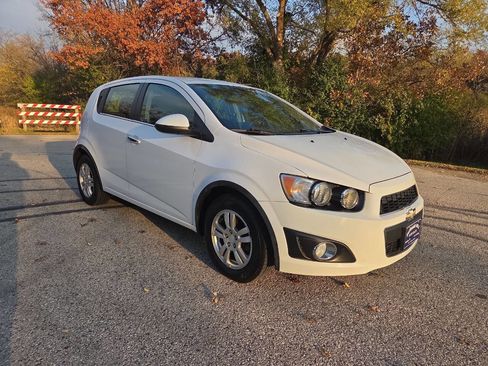Used 2014 Chevrolet Sonic LTZ image 8